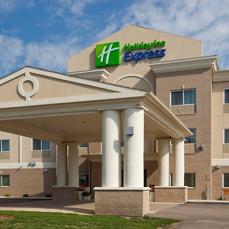 Holiday Inn Express Devils Lake By Ihg Екстер'єр фото