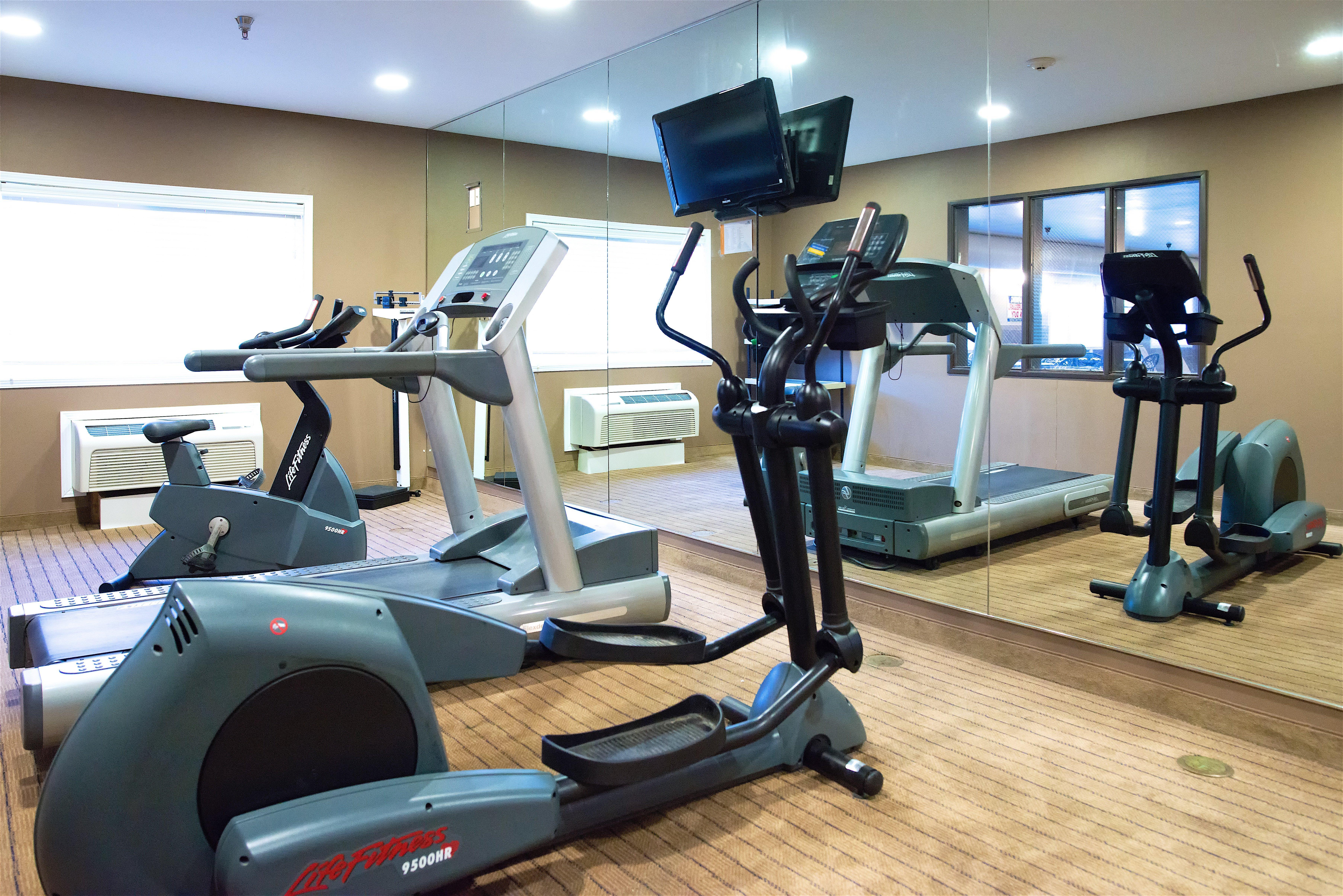 Holiday Inn Express Devils Lake By Ihg Екстер'єр фото
